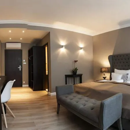Boutique Rango 4* Πίλζεν